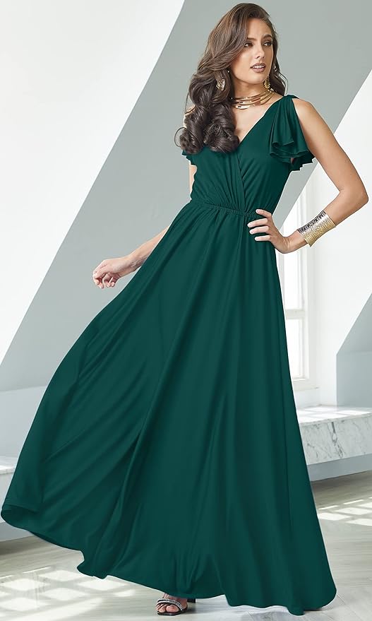 Elegantly Regal: Command Attention in Emerald Green插图