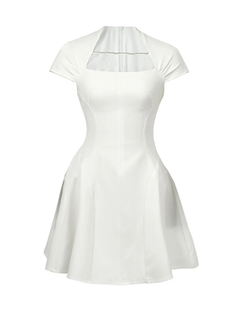 Subtle Grace: The Sublime Texture of a Short White Dress in Velvet插图