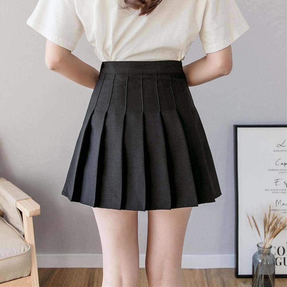 pleated skirt