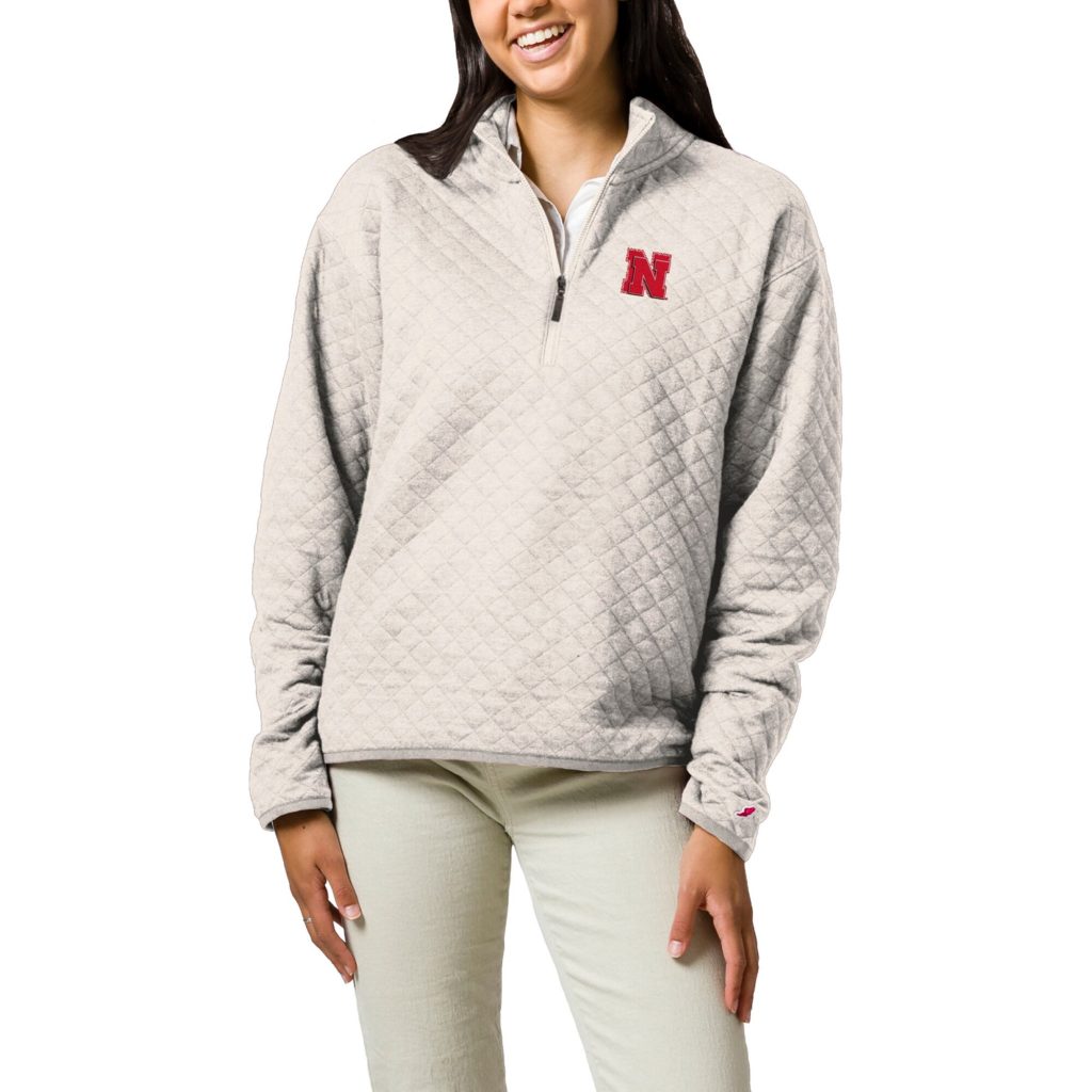 	
quarter zip sweatshirt