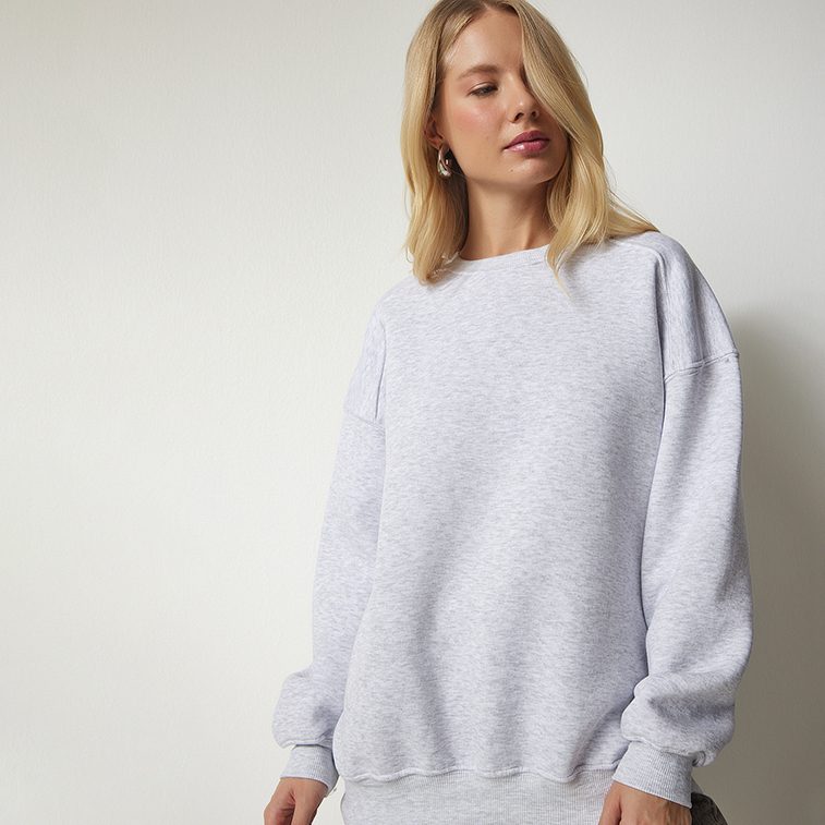 oversized sweatshirt